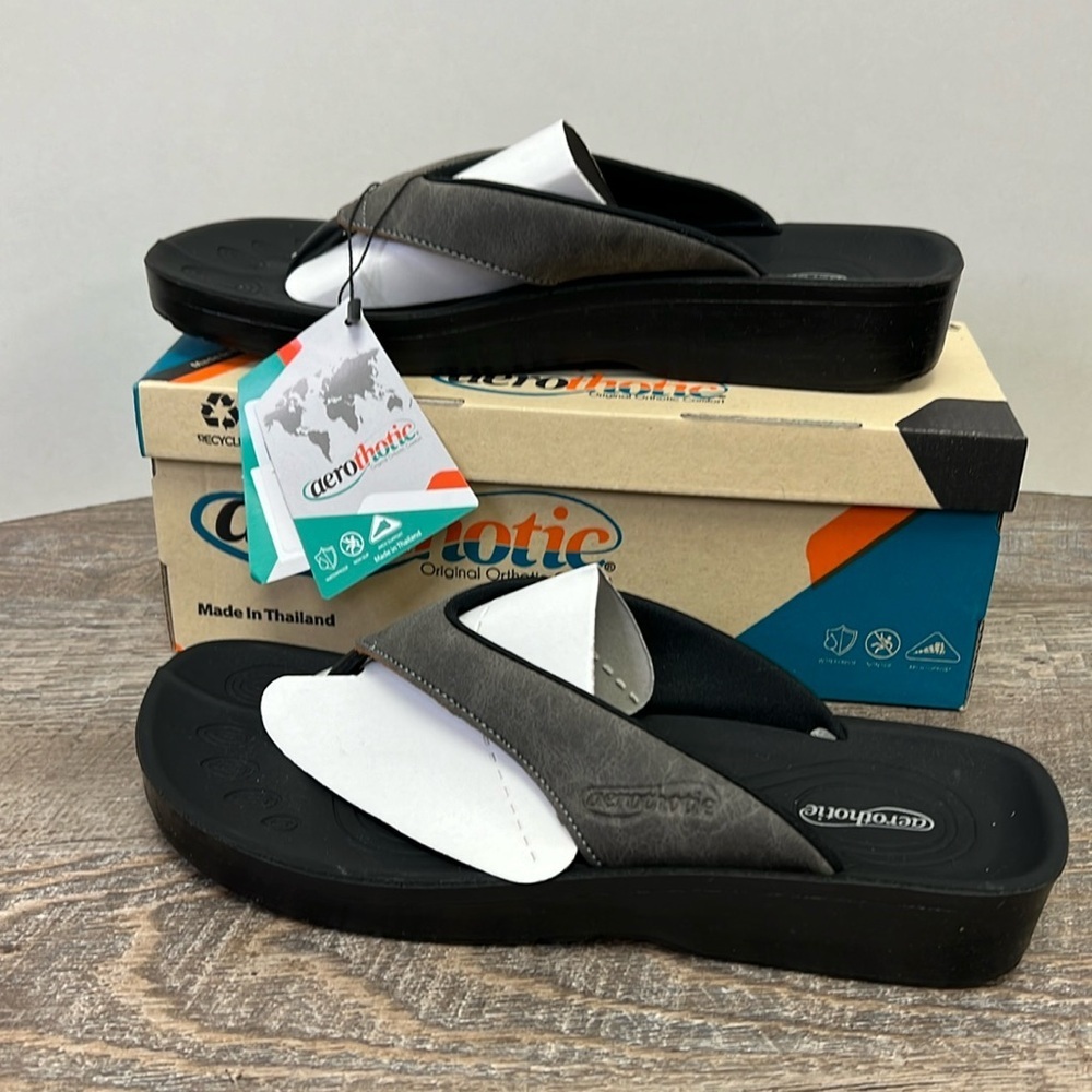 NWT Aerothotic Cuta Women’s Comfortable Flip Flops Size 11